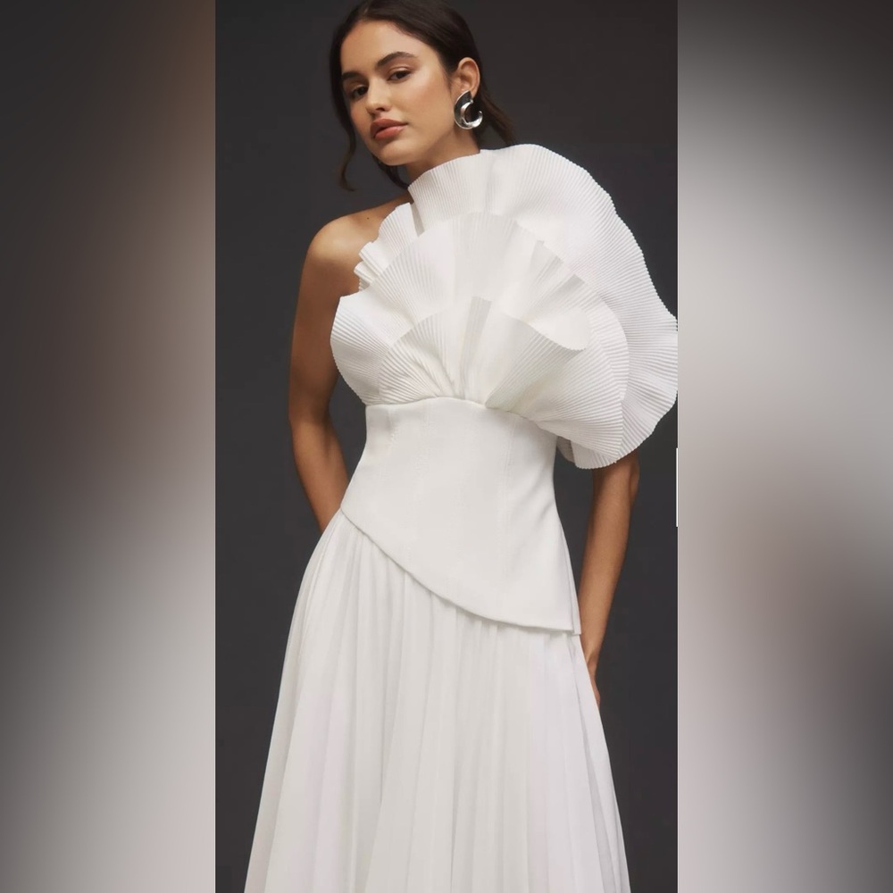 Acler Asymmetrical White Dress - Picture 2 of 6